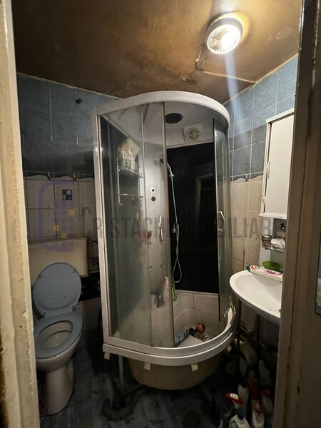 Uioara, sector 4, ap. 2 cam. decomandat, 48 mp, necesita renovare